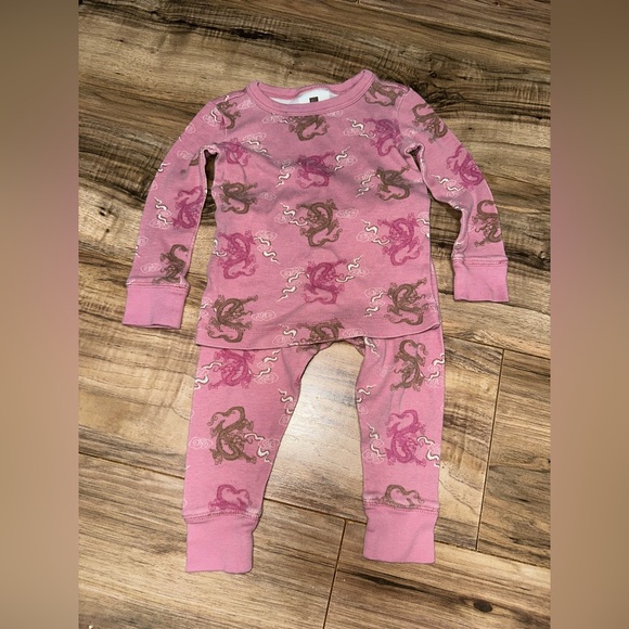 Tea Collection Pink and Brown dragons  Pajama Set - Picture 1 of 1